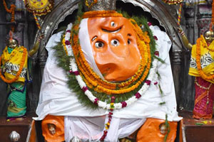 Vakratund Vinayak (Bada Ganesh)